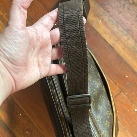 Louis Vuitton Reporter GM Monogram - Picture 10 of 14